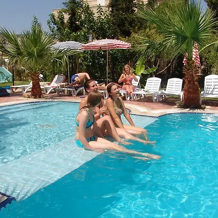 Olivia 3* Kusadasi